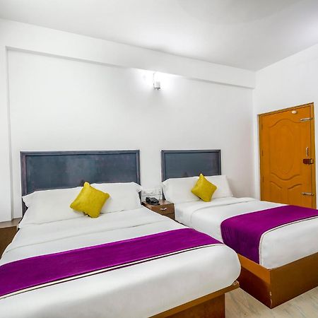 Fabhotel Abrigo Residency Anaviratty ภายนอก รูปภาพ