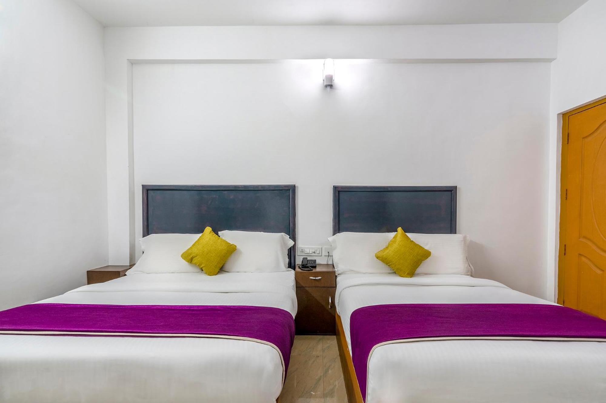 Fabhotel Abrigo Residency Anaviratty ภายนอก รูปภาพ