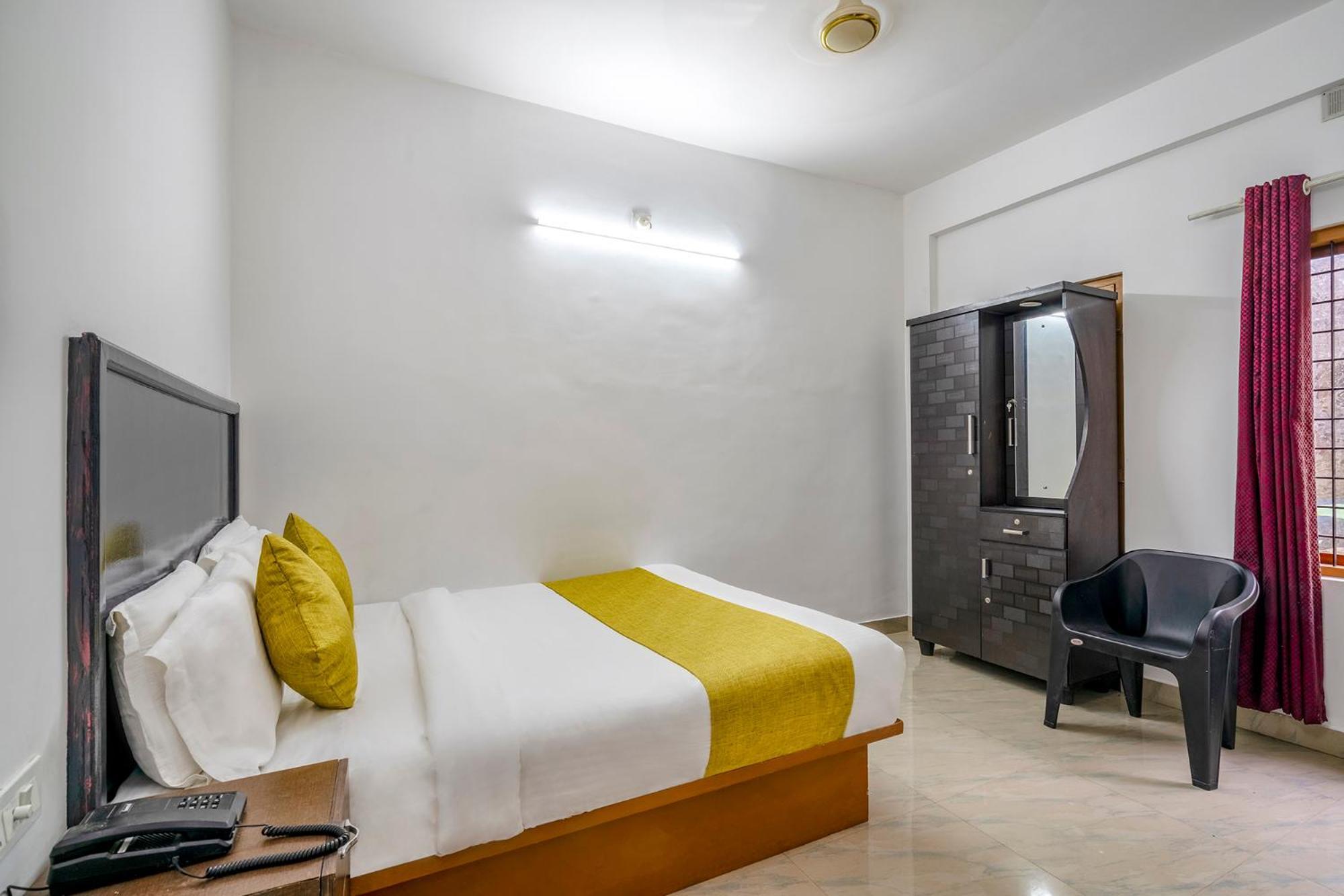 Fabhotel Abrigo Residency Anaviratty ภายนอก รูปภาพ