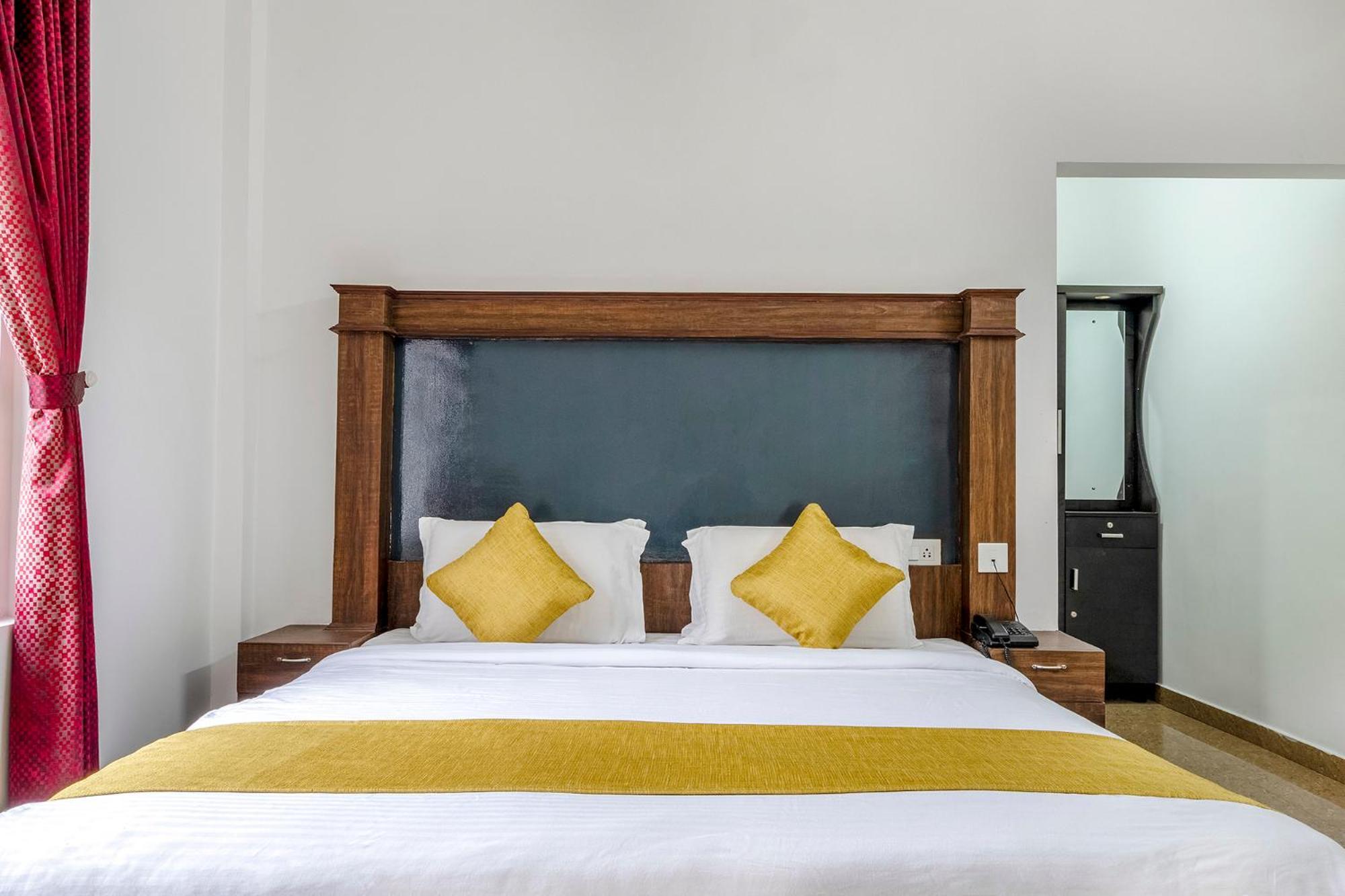 Fabhotel Abrigo Residency Anaviratty ภายนอก รูปภาพ