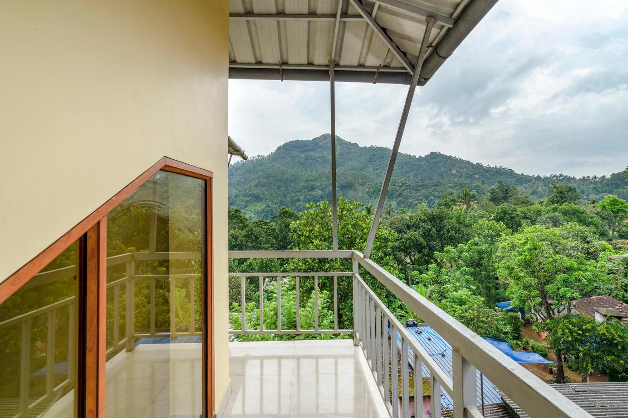 Fabhotel Abrigo Residency Anaviratty ภายนอก รูปภาพ